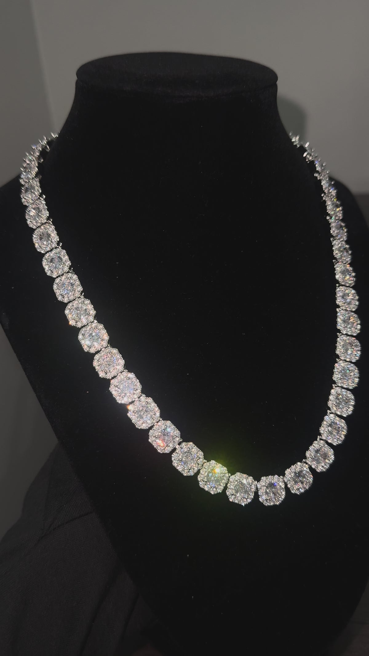 VVS1 Moissanite x Crystal Cluster Necklace - S925, Engraving, GRA