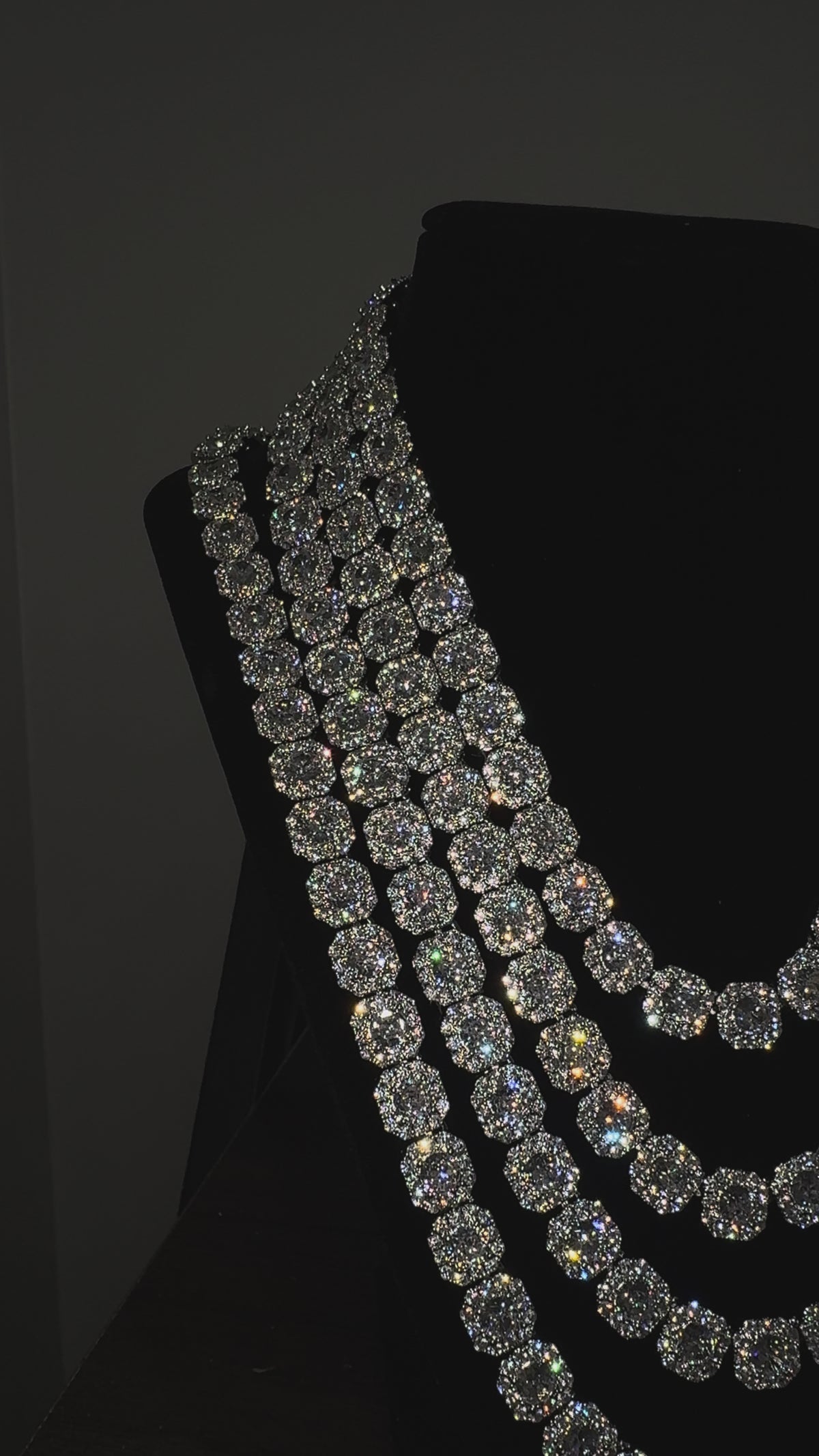 VVS1 Moissanite x Crystal Cluster Necklace - S925, Engraving, GRA